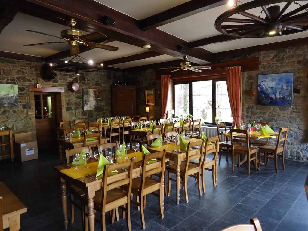 Auberge De La Lesse Celles  Eksteriør billede