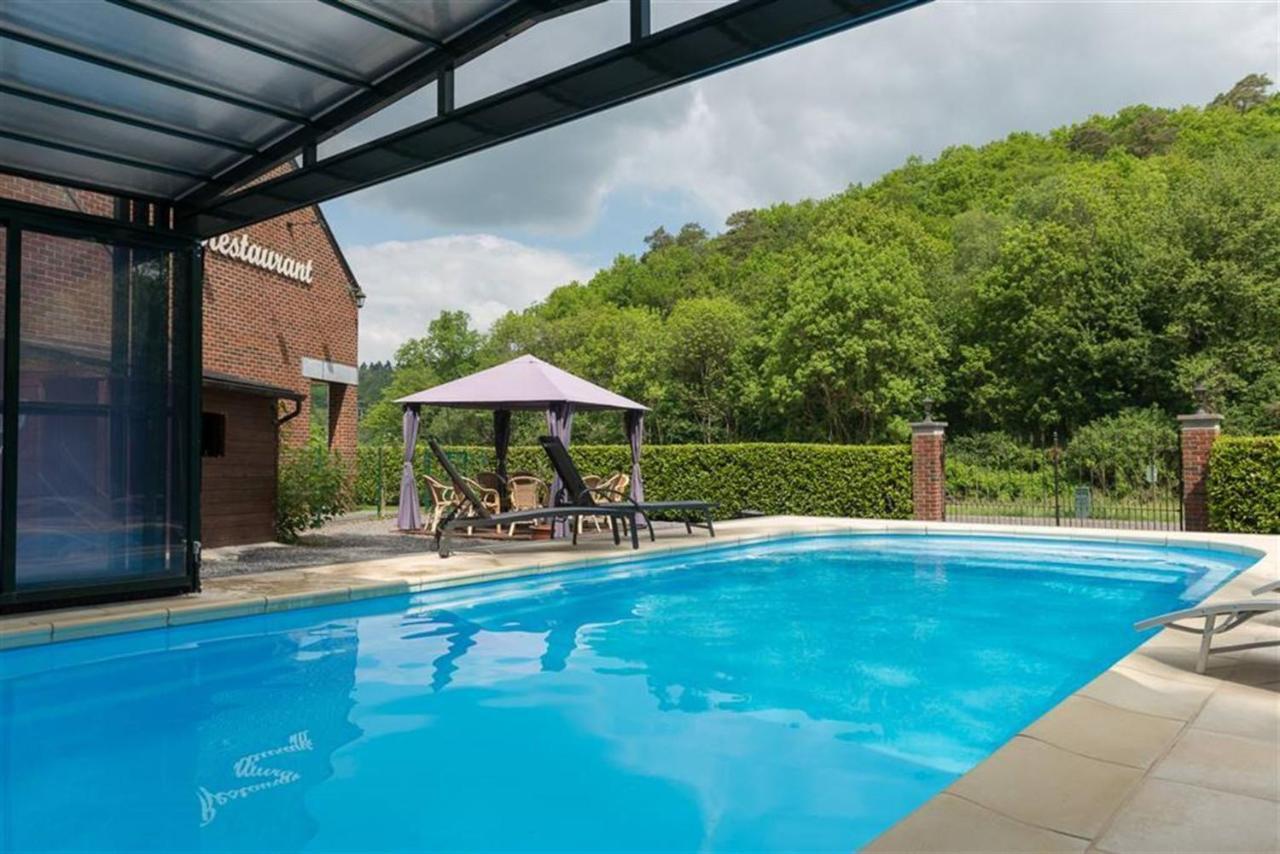 Auberge De La Lesse Celles  Eksteriør billede