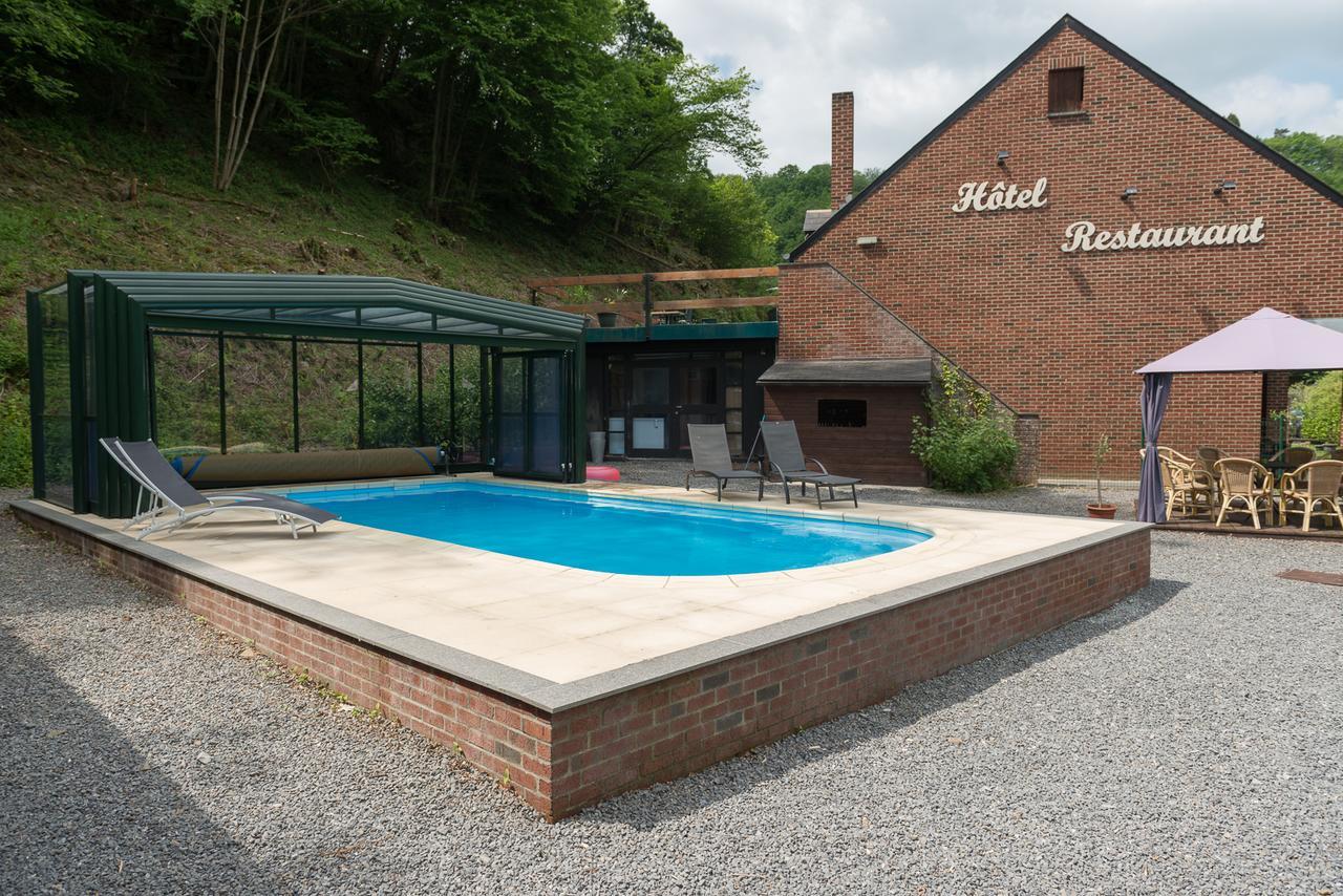 Auberge De La Lesse Celles  Eksteriør billede