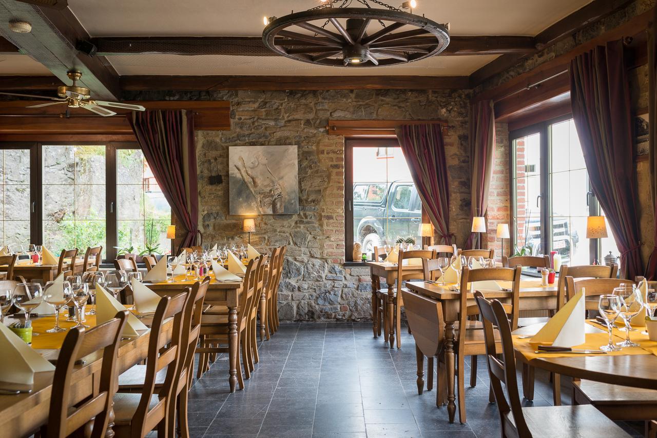Auberge De La Lesse Celles  Eksteriør billede