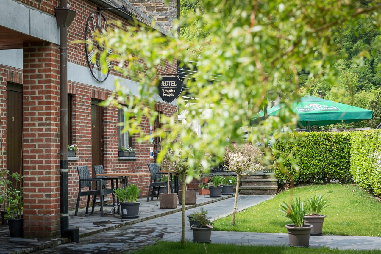 Auberge De La Lesse Celles  Eksteriør billede